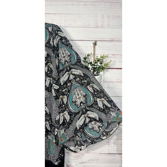 Blue & Black Paisley Fringe Trimmed Kimono Top - Picture 4 of 4